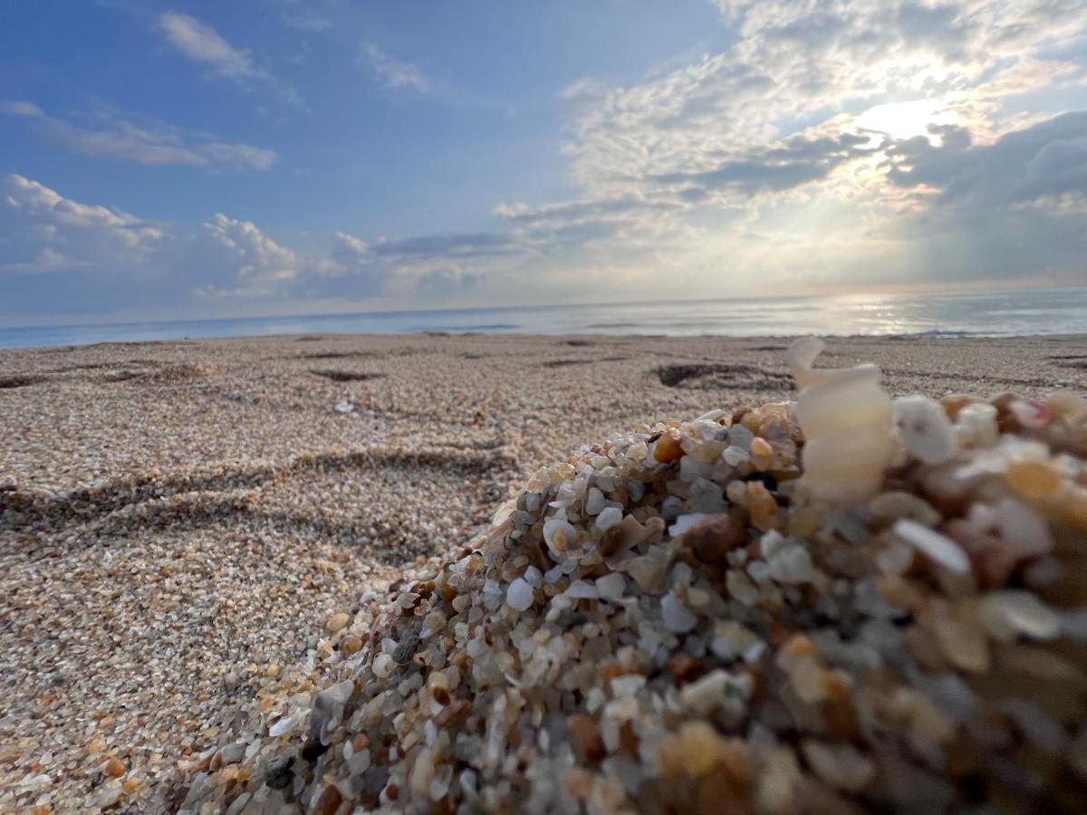 Medina Homestay Batu Burok Beach Kuala Terengganu Bagian luar foto